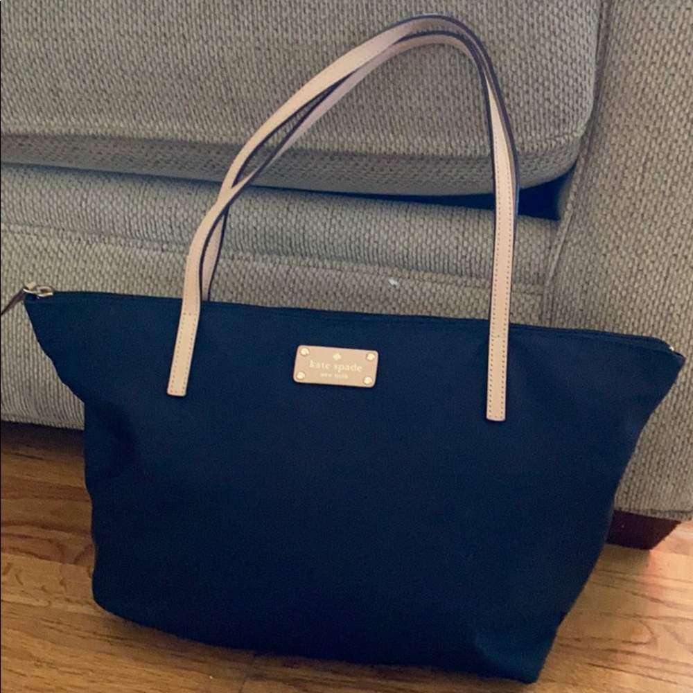 Kate Spade tote with polka dot lining